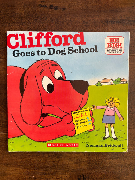 Clifford Goes to Dog School